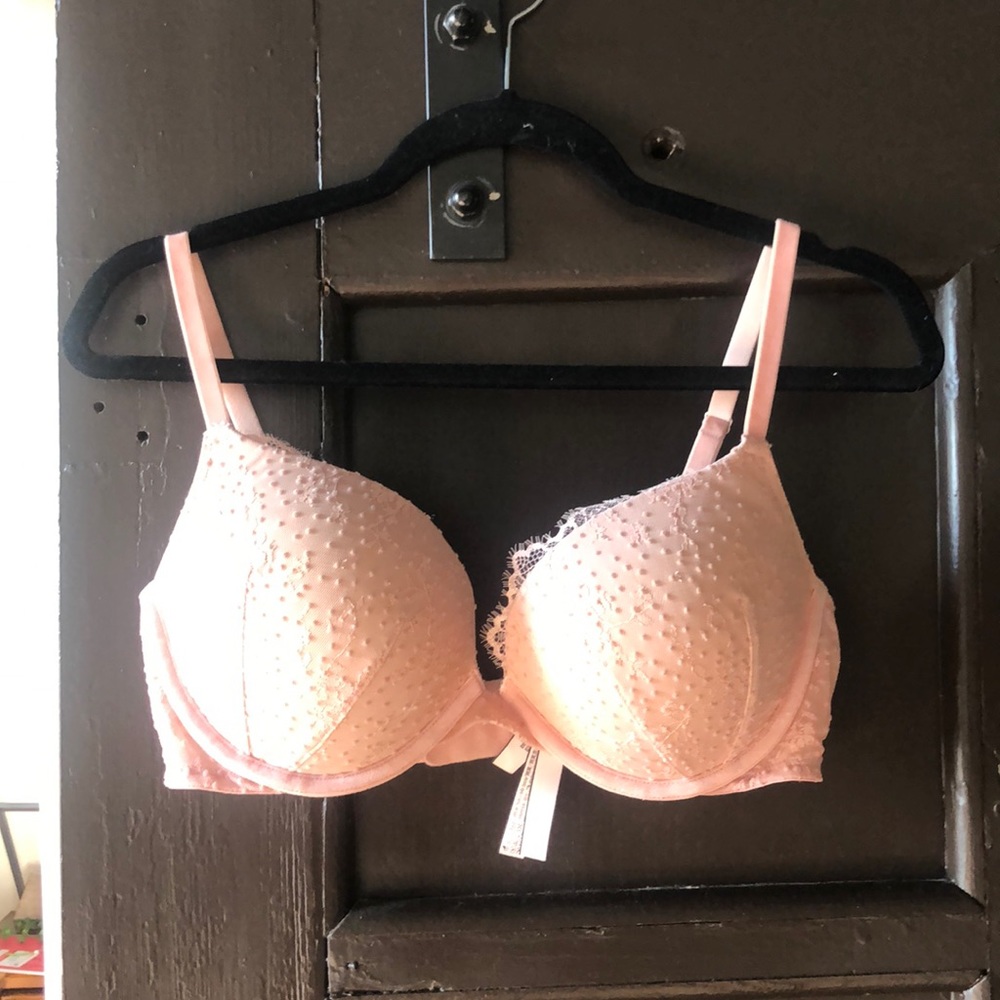 Victoria’s Secret Blush bra